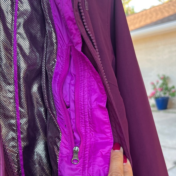 Columbia Women's Deep Purple Ski Jacket - Picture 3 of 8